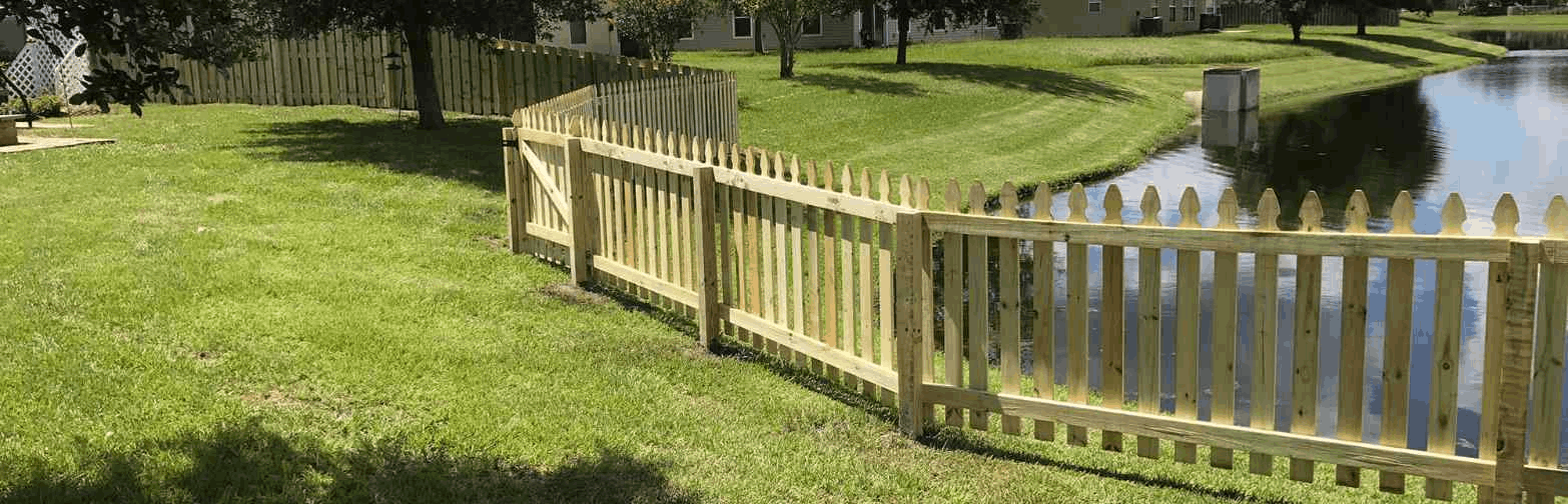 wood-spaced-dog-ear-sager-fencing