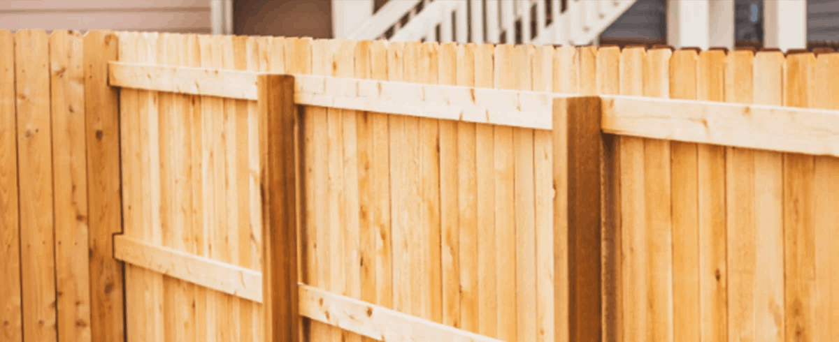 wood-pine-privacy-sager-fencing